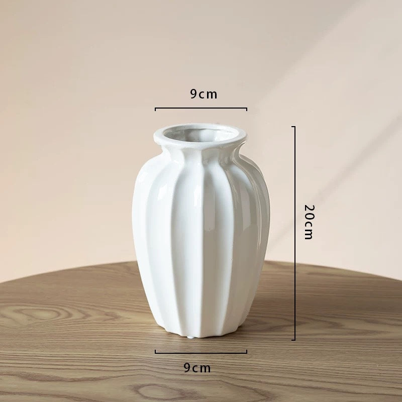 Fanmu Ceramic Flower Vase Embossed