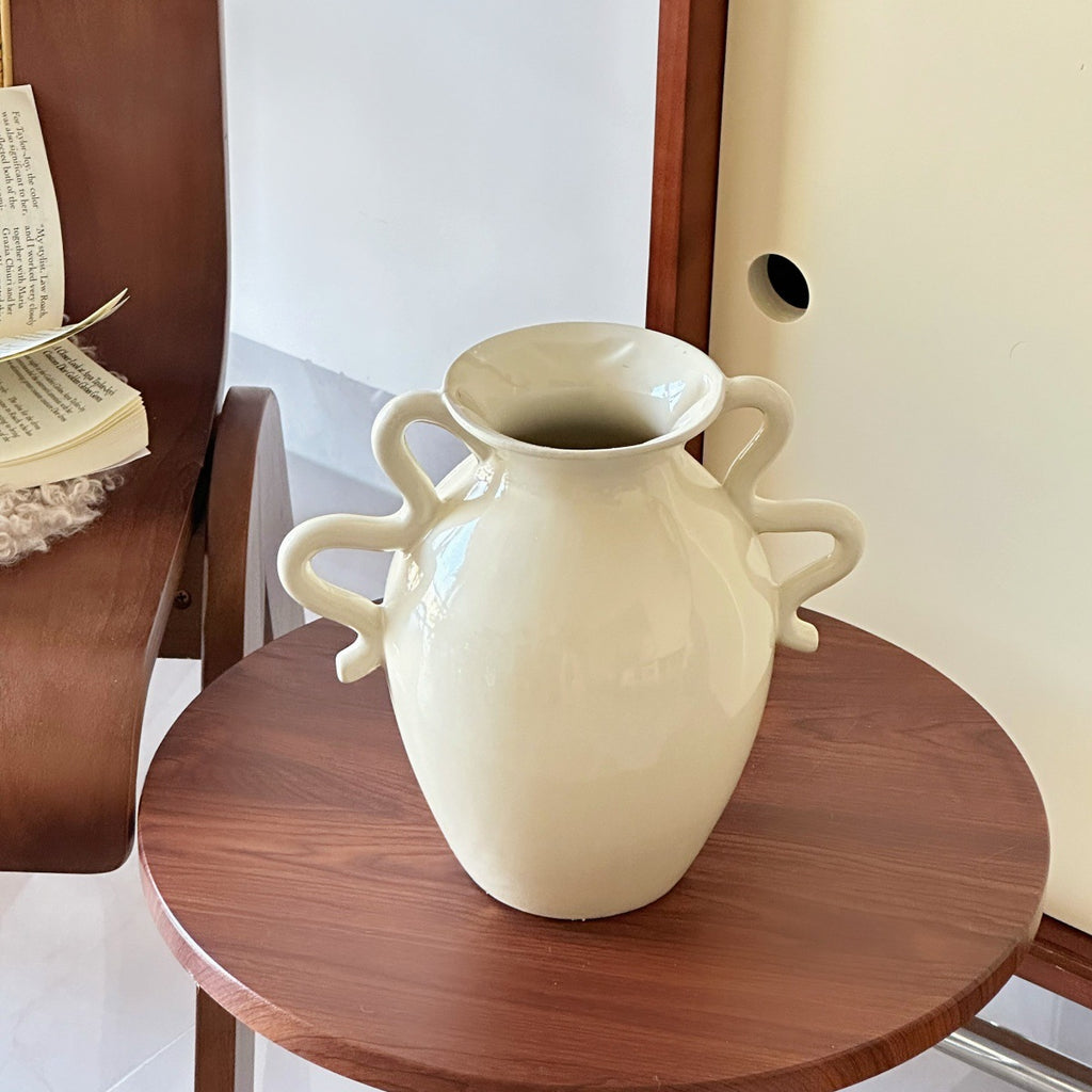 Fanmu Ceramic Flower Vase Curved