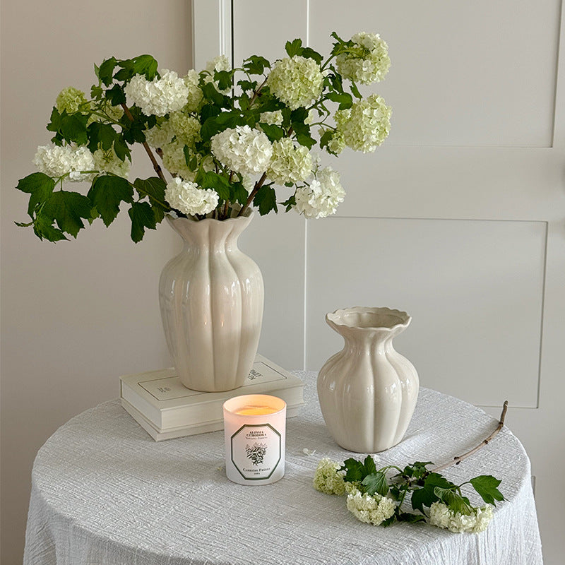 Fanmu Ceramic Flower Vase Embossed